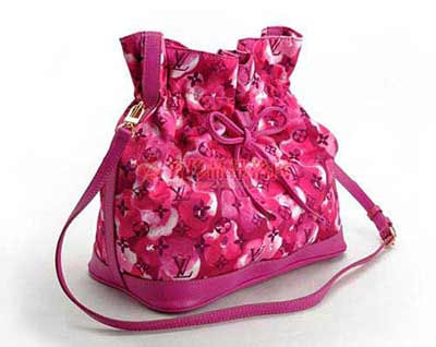 M94312õ LVʱаٴл䲼<a href=/bag/shuangjianbao.html target=_blank class=infotextkey>˫</a>Ůʿ 2013