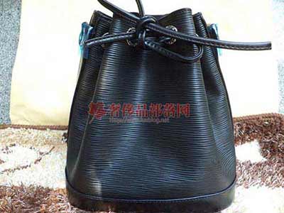 M40847ɫ LVŮʿ<a href=/bag/shuangjianbao.html target=_blank class=infotextkey>˫</a>Լ 