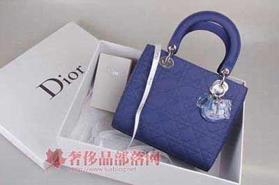 <a href=/bags/dior/ target=_blank class=infotextkey>ϰ</a>ѹʱиƤ°ٴԭŮ 44551ѹ