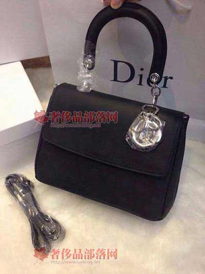 dior¿ʱаٴߵŮ M0982