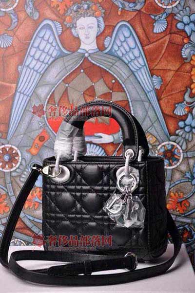<a href=/bags/dior/ target=_blank class=infotextkey>ϰ</a>ɫ۾ƤߵȾ¿ɰԭŮ 44510ɫ