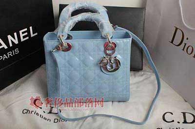 <a href=/bags/dior/ target=_blank class=infotextkey>ϰ</a>ʱаٴʽŮ 88512