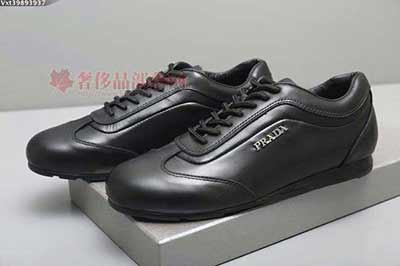 Prada¿ݻƤЬ ԰ٴϵ